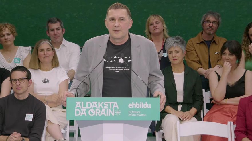 EH Bildu hace un llamamiento para aglutinar los votos de Sumar y Podemos y ganar al PNV