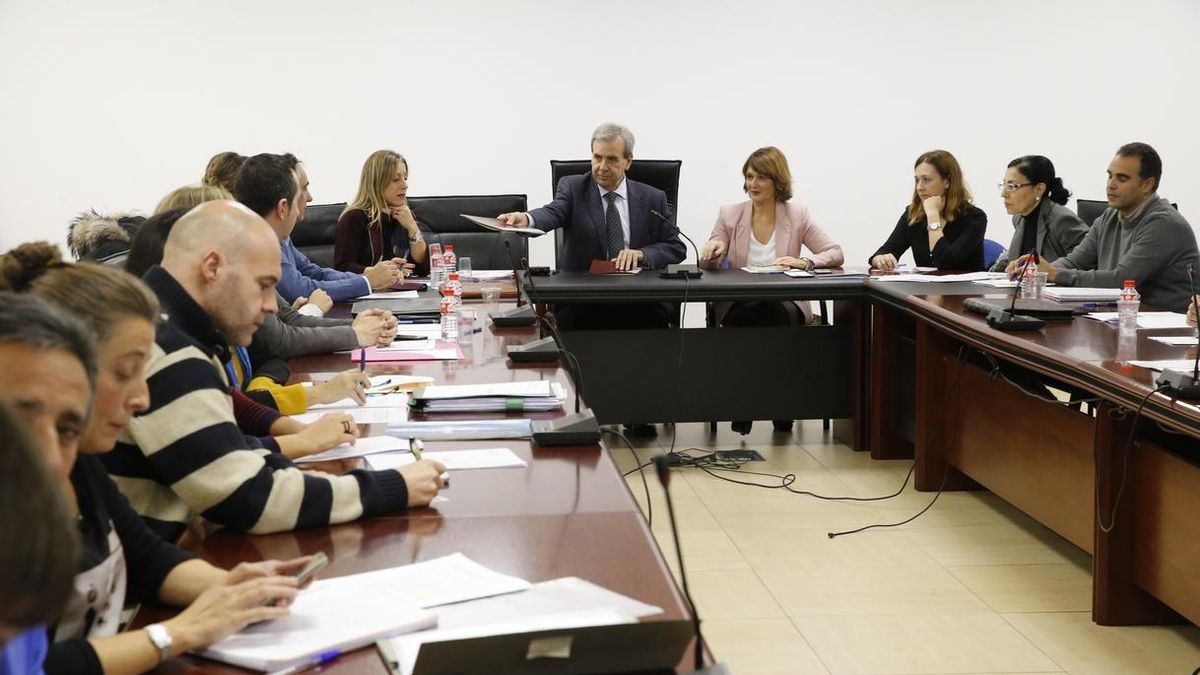 Gobierno y sindicatos acuerdan recuperar compensación por incapacidad temporal de los empleados públicos