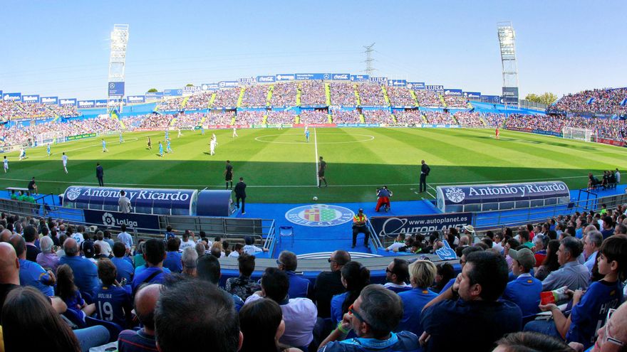 Las críticas al cambio de nombre en Getafe: de la "dictadura de la izquierda" de Ayuso al "madre, esposa e hija" de Alfonso Pérez