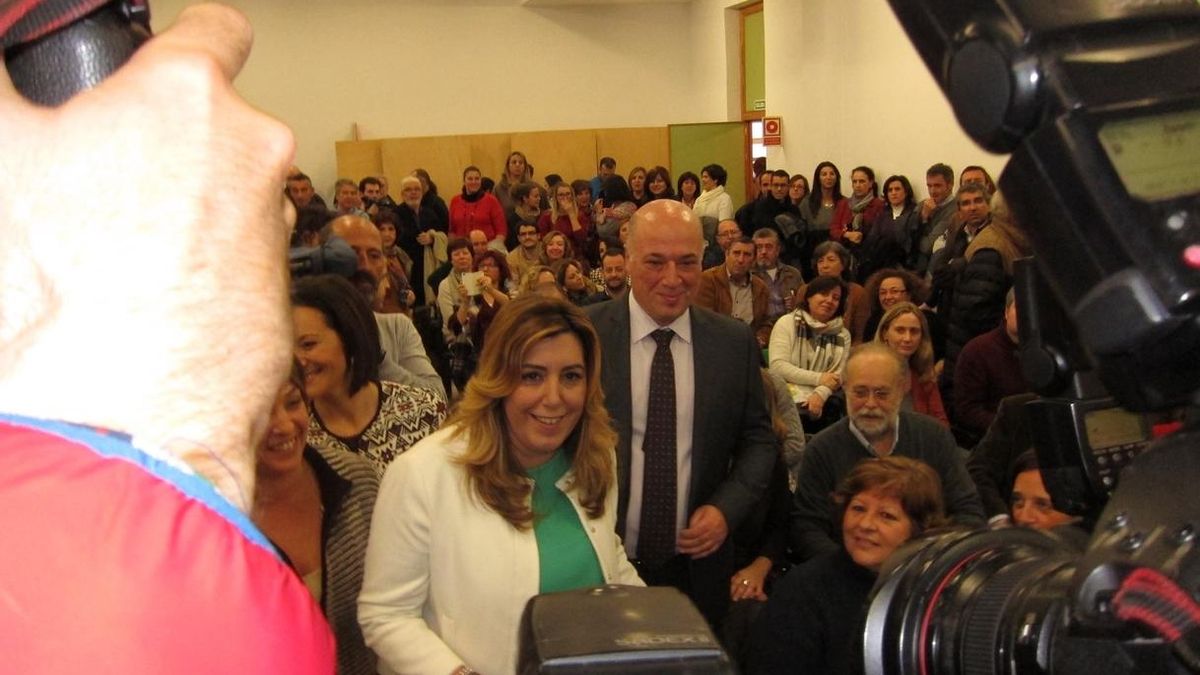 Susana Díaz insiste en que el PSOE no apoyará al PP y con Podemos, al margen de Cataluña, falla la aritmética