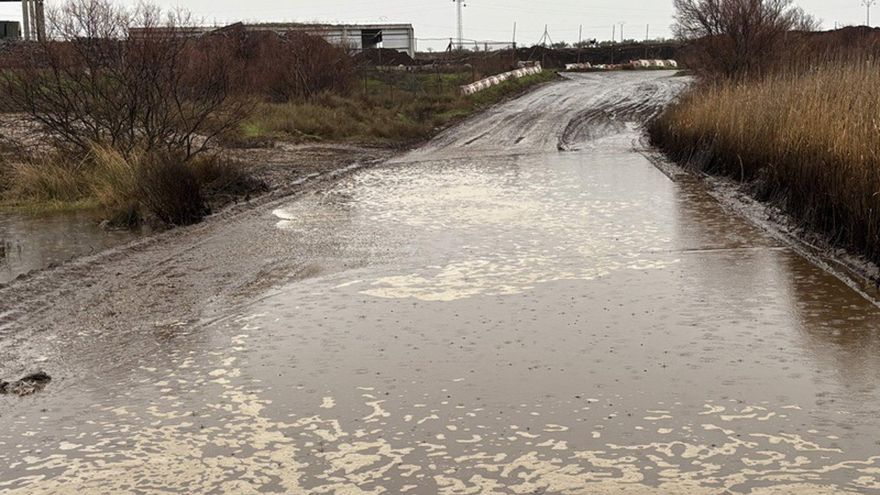 Denuncian la contaminación de la Yasa Majillonda de Pradejón por restos de compost del champiñón