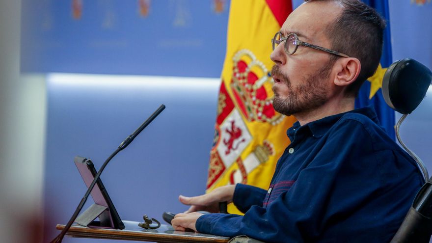 Archivo - El portavoz de Unidas Podemos en el Congreso, Pablo Echenique, interviene en una rueda de prensa posterior a la Junta de Portavoces en el Congreso de los Diputados, en Madrid (España), a 9 de marzo de 2021.