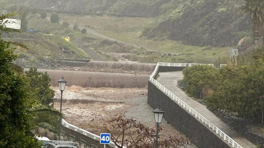 Municipio de Valle Gran Rey durante el paso de la borrasca Therese.