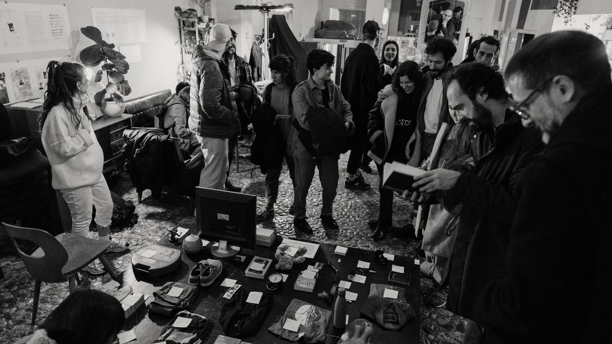 Imagen tomada en una prueba de la exposición 'Distrito Diógenes'.