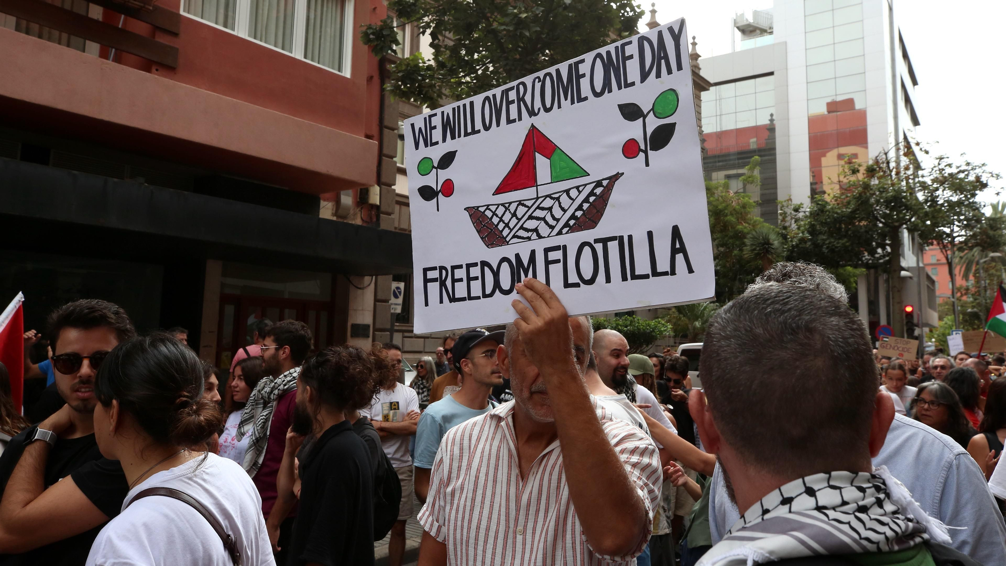 En imágenes || Manifestación en Gran Canaria en apoyo a Palestina
