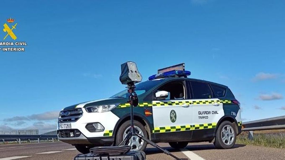 Cazado a 235 km/h en la A-5 a su paso por Extremadura en plena presentación de la campaña de control de velocidad