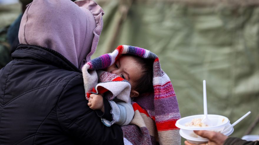Unas 1.000 personas permanecen aún en centro en la frontera bielorruso-polaca