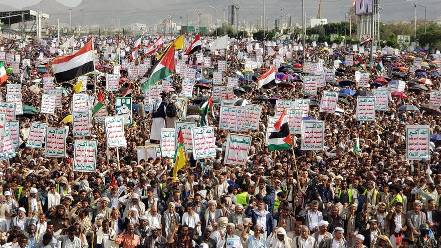 Marchas masivas en el Yemen en rechazo a los ataques de Israel contra Irán