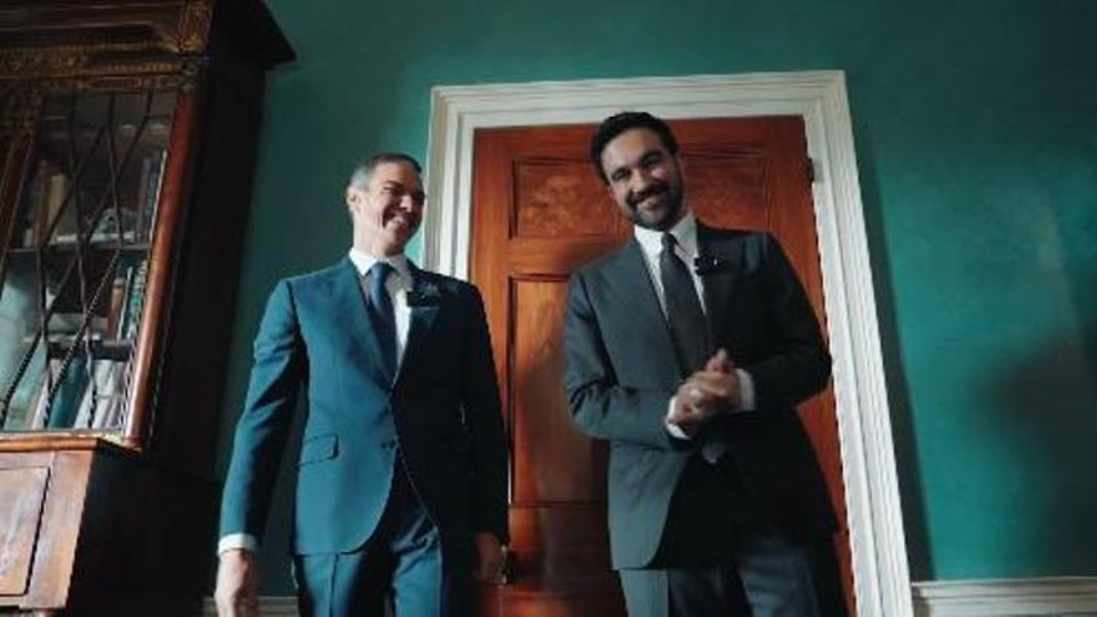 El vídeo de Sánchez y Mamdani encestando todas en una papelera: "Ser de izquierdas es apuntar alto"