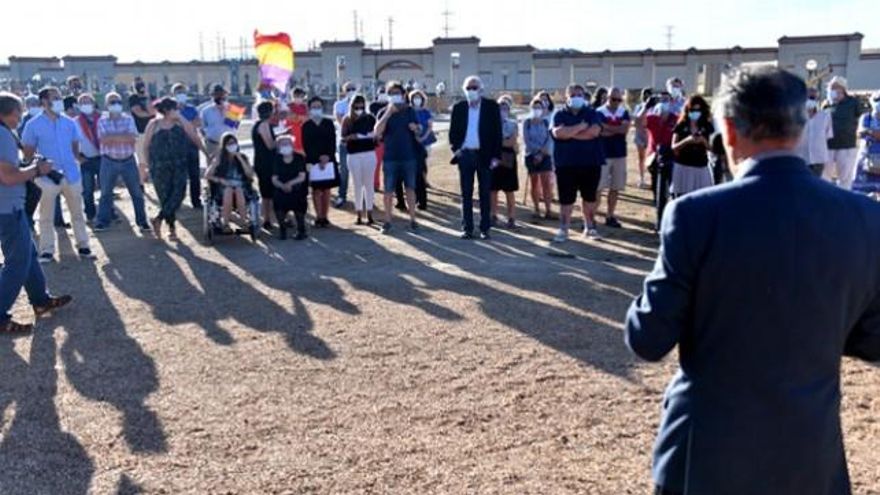 Acto de homenaje a represaliados en Astorga. / astorgaredaccion.com
