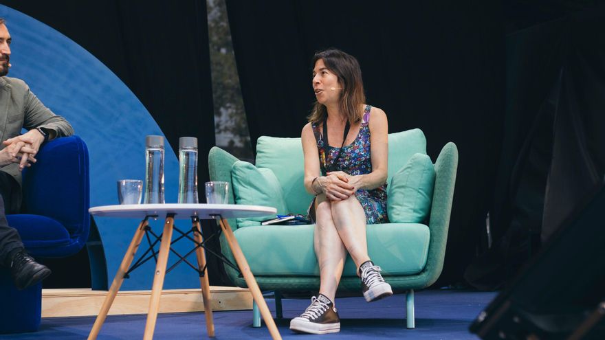 María O'Donnell, directora y locutora en la argentina Urbana Play FM.