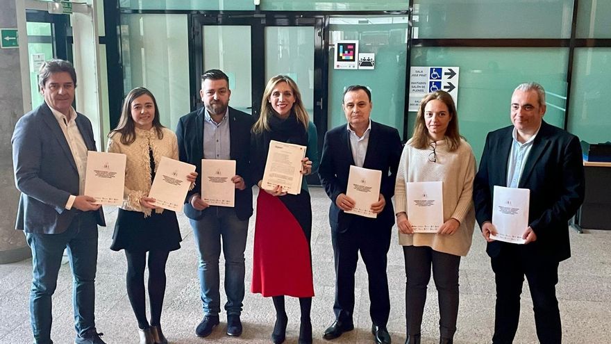 EuropaPress 6503719 alcaldes psoe registran asamblea madrid iniciativa legislativa popular