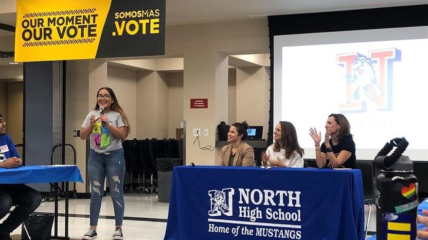 Natalie Portman y America Ferrera promueven voto de jóvenes en Arizona, EE.UU.