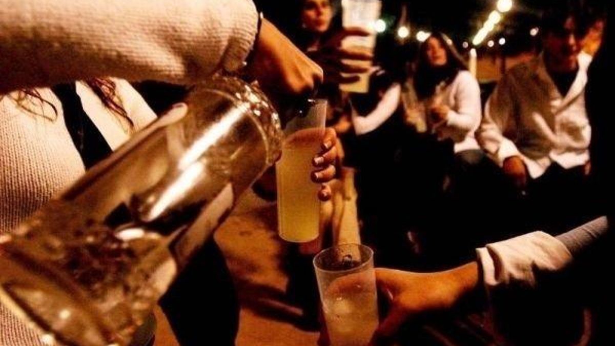 Un estudio de Valdecilla concluye que el botellón provoca "alteraciones cognitivas"