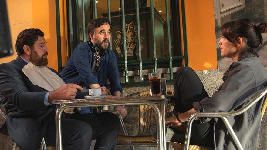 Koldo Serra retrata la 'Reina Roja' de Juan Gómez-Jurado: "Me dijo de hacer una serie que molase y no tener vergüenza"