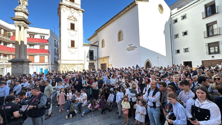 Lleno en la Compañía para ver al Santo Sepulcro.