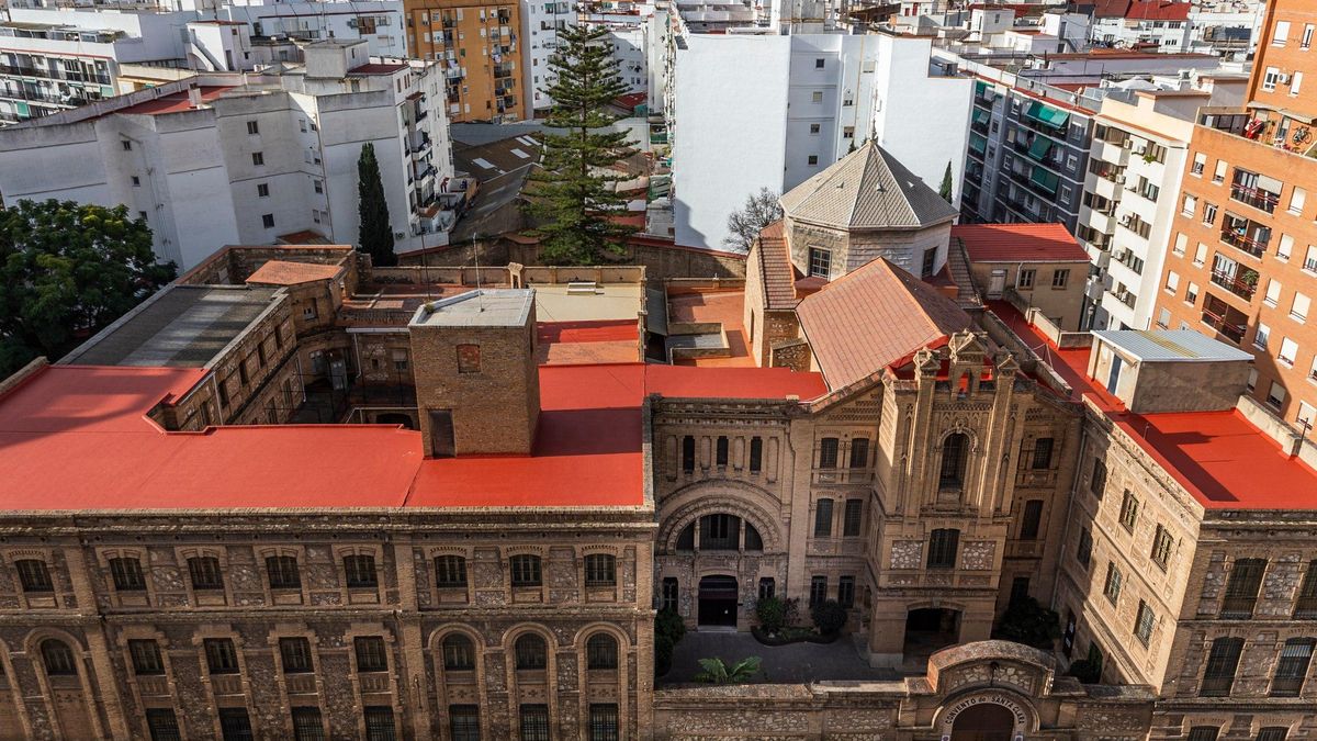 Convent de Santa Clara, utilitzat com a presó per a les dones durant el franquisme.