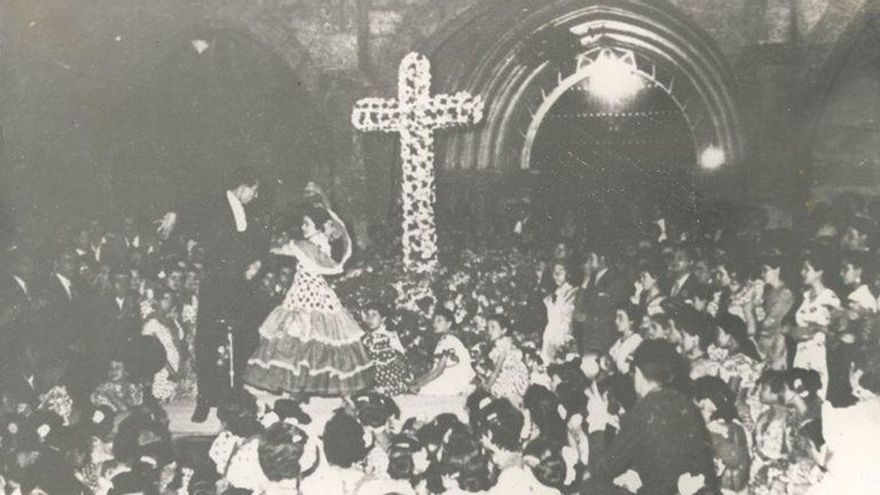 Cruz de Mayo en San Lorenzo en 1955