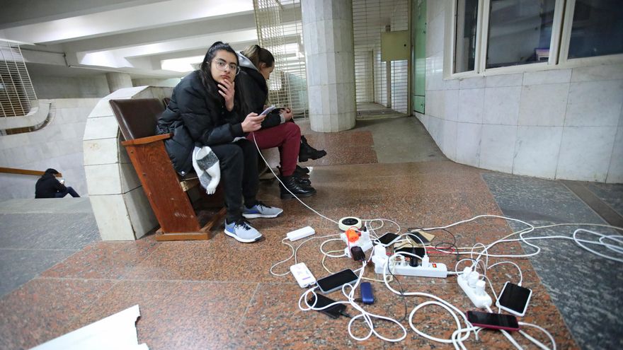 Los ucranianos giran hacia Signal por las dudas de seguridad y bulos en Telegram