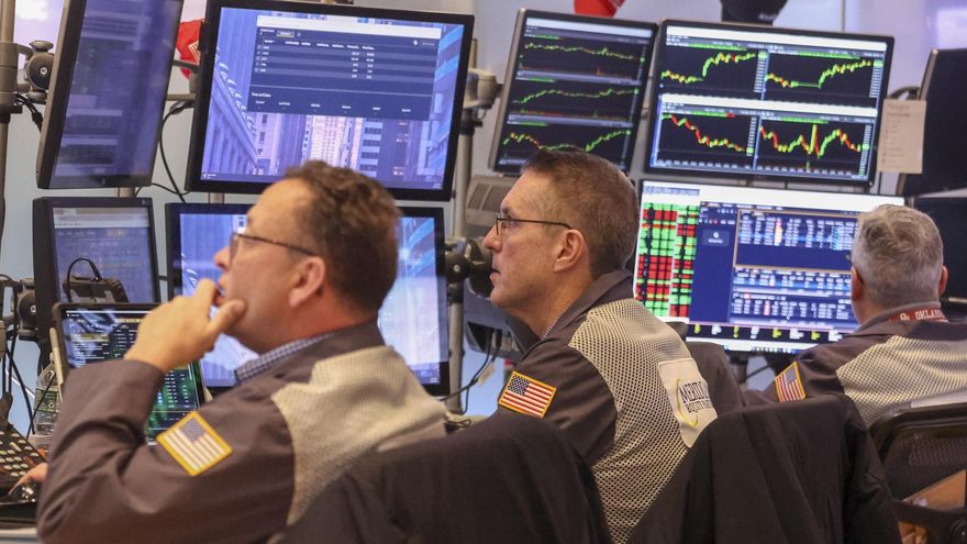 Las inversiones disparadas y la falta de retornos activan la cuenta atrás de la burbuja de la IA