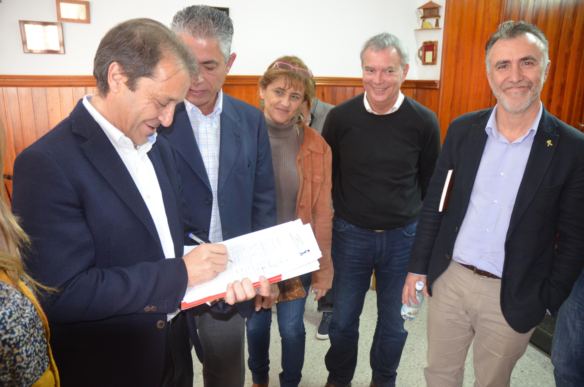 Visita de Juan Luis Gordo a La Aldea.Visita de Juan Luis Gordo a La Aldea.