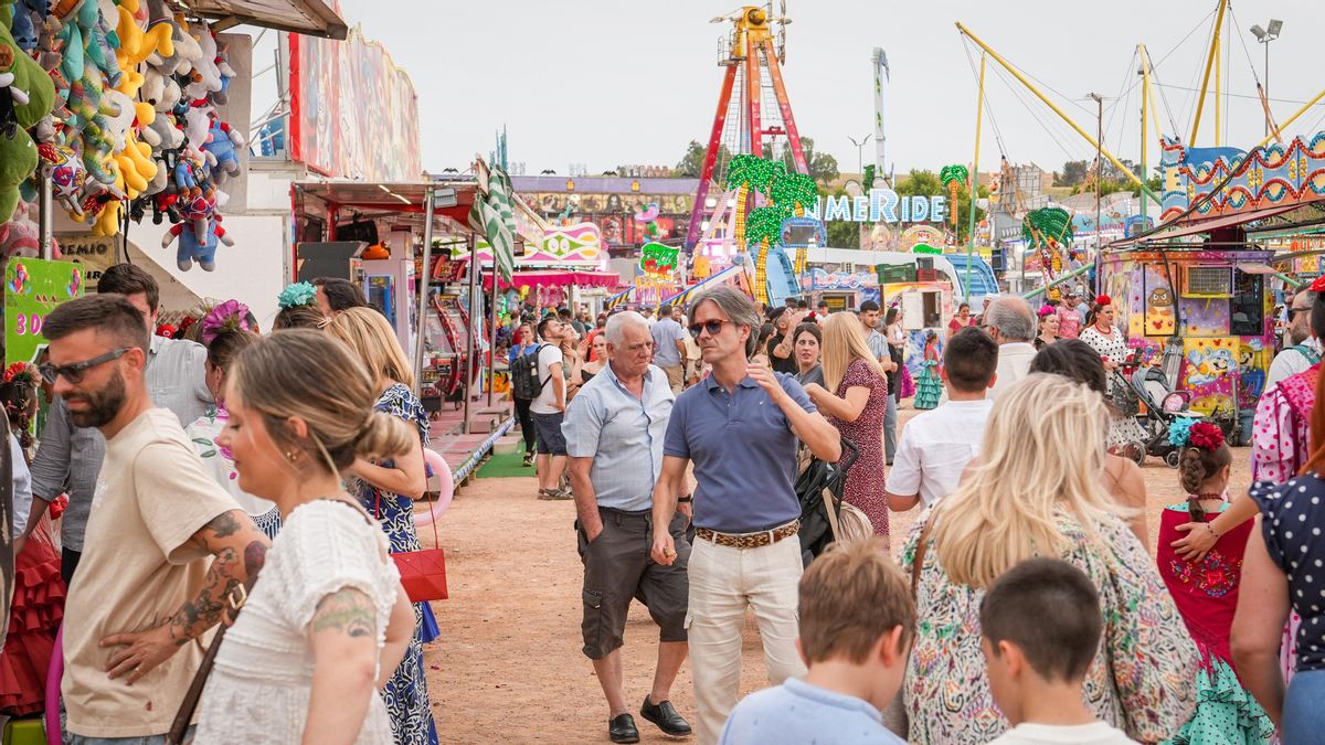 Ambiente del domingo en la Feria de Córdoba