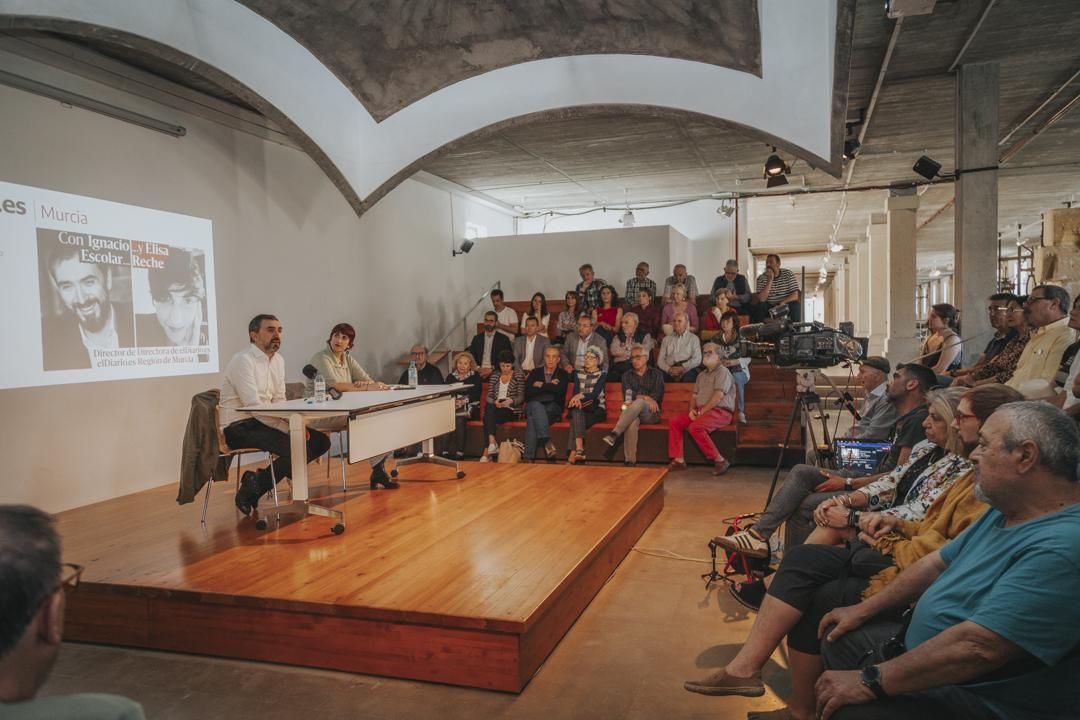 Plano general del encuentro de socios de Eldiario.es