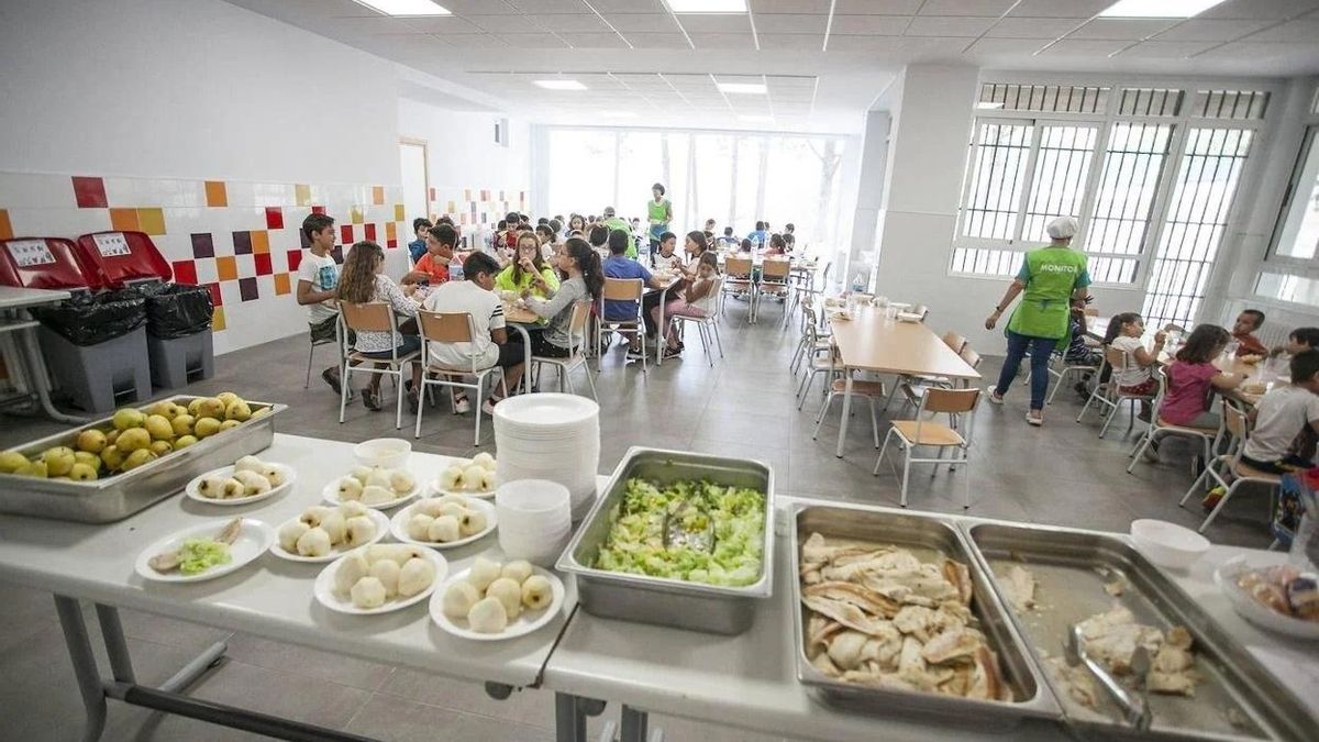 Denuncian el uso del catering en los comedores de colegios públicos de La Rioja para cubrir la falta de personal