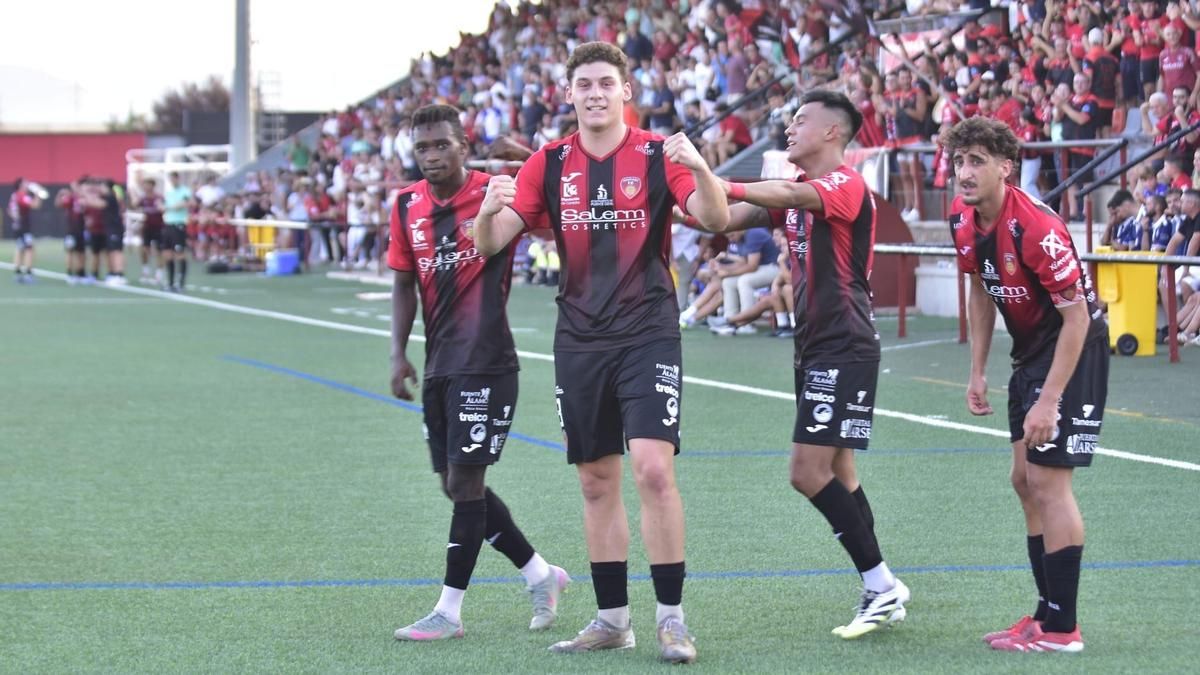 Un estelar Salerm Puente Genil brilla en el arranque de Segunda y Tercera RFEF