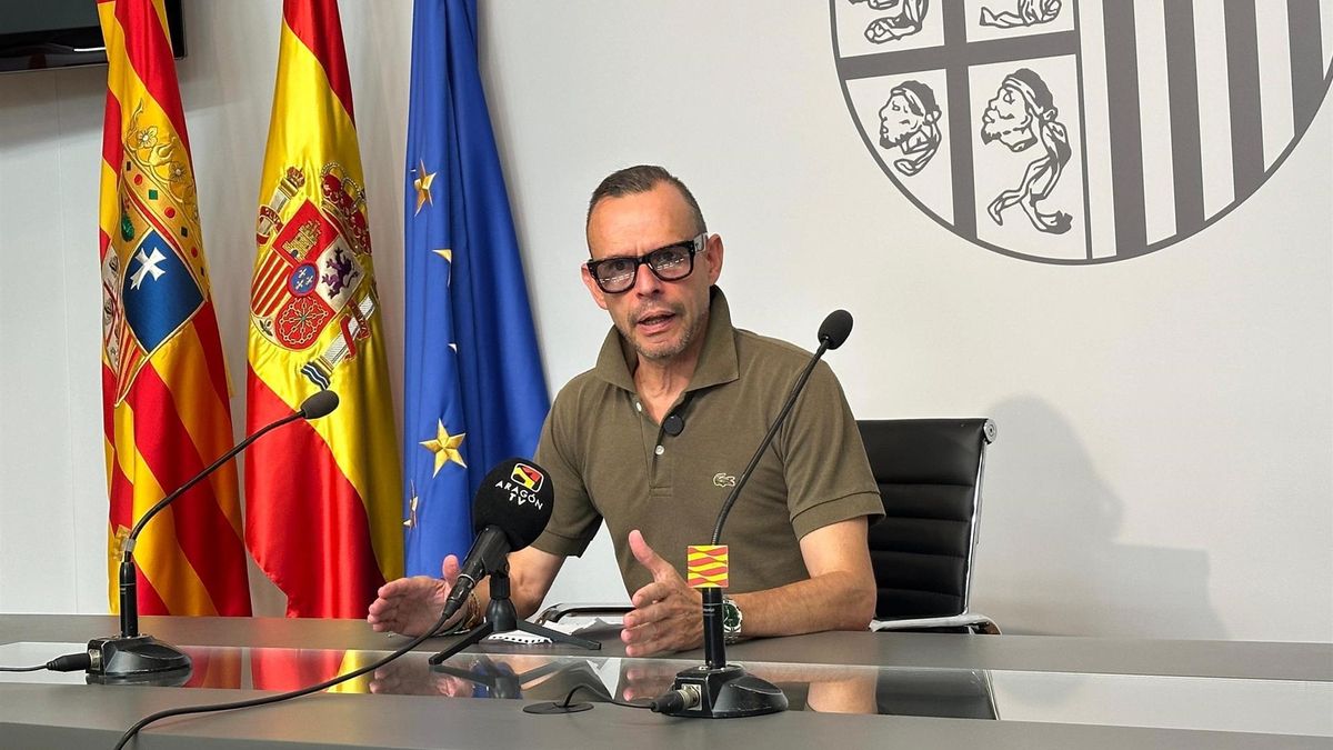 El director general de Cultura, Pedro Olloqui, en rueda de prensa este lunes en el Edificio Pignatelli.