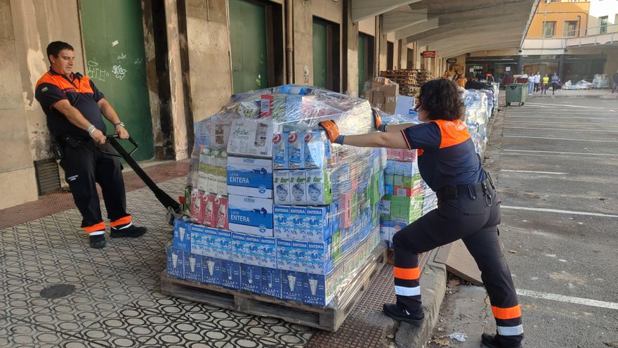 Más de 40.000 donaciones para Valencia en el primer día del dispositivo de la antigua estación de autobuses
