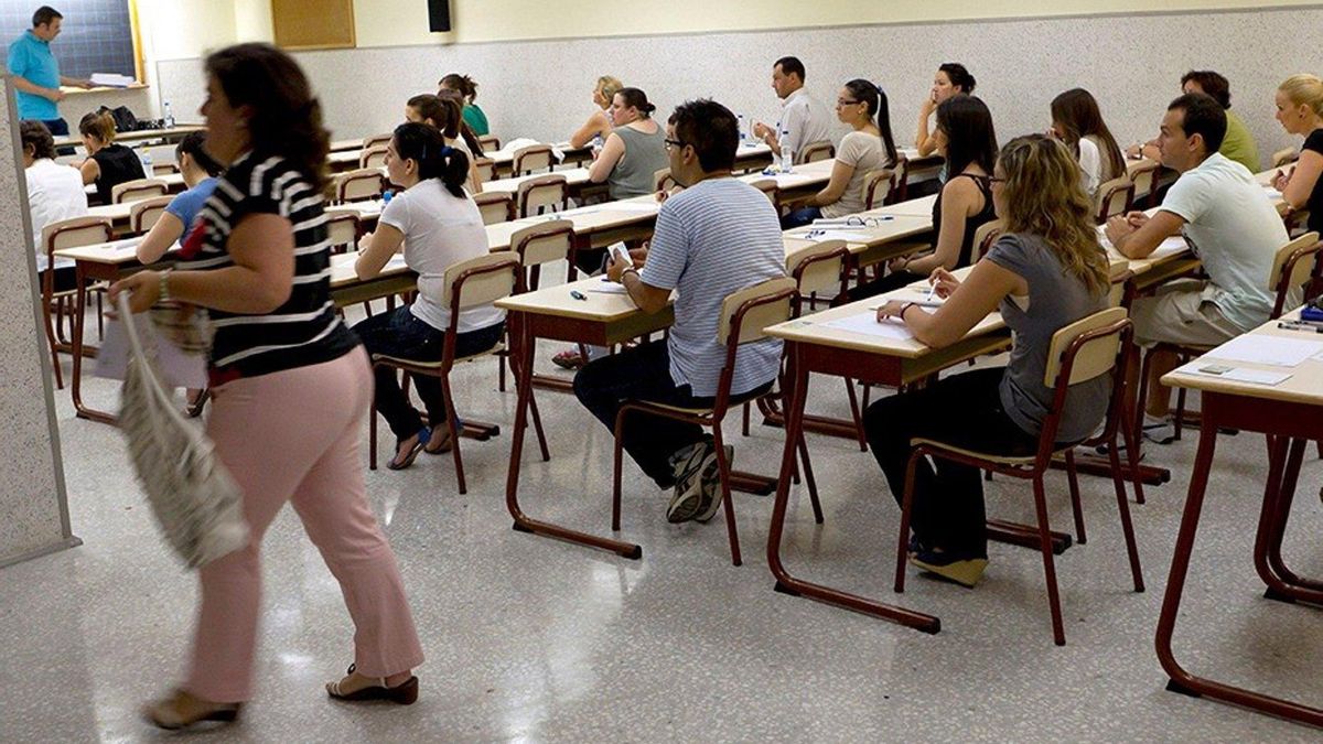 Más de 600 personas se examinan en Córdoba para obtener el título de la ESO