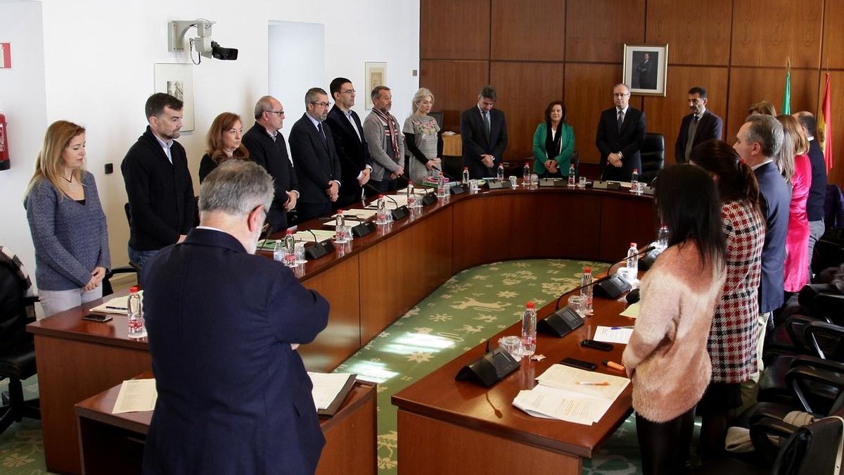 Parlamento convalida el decreto de la Renta Mínima con el apoyo del PSOE-A y Cs y la abstención del PP-A, Podemos e IU