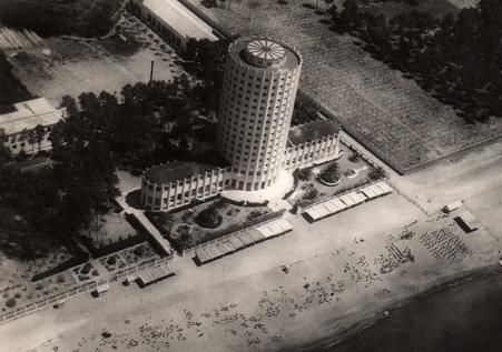 Torre Balina vista desde el aire