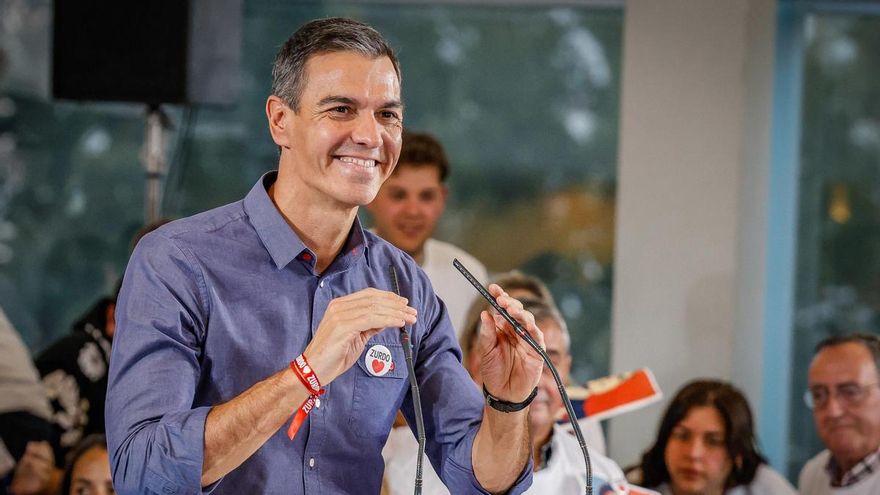 El presidente del Gobierno, Pedro Sánchez, interviene durante un acto de precampaña del PSOE