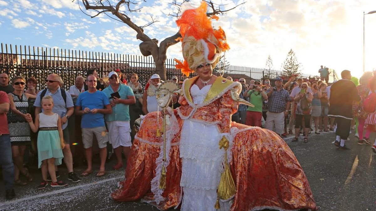 FOTOGALERÍA | Cabalgata del Carnaval de Maspalomas