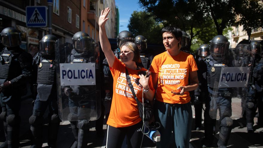Las portavoces del Sindicato de Inquilinas e Inquilinos de Madrid, Valeria Racu y Alicia del Río.