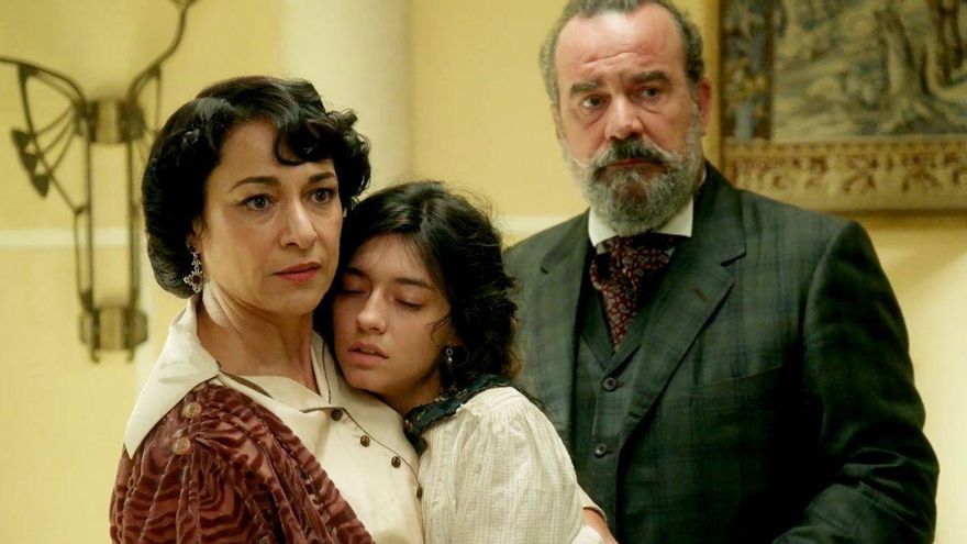 'La Promesa' avanza el plan de Lorenzo para casarse con Ángela y Catalina se enfrenta a Valladares en RTVE