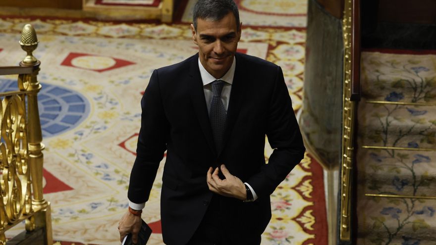 Imagen de archivo (10/12/2025) del presidente del Gobierno, Pedro Sánchez, durante una sesión de control en el Congreso de los Diputados. EFE/ J.J. Guillén