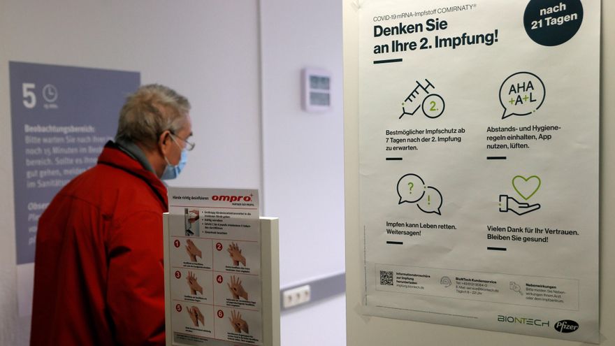 EFE/EPA/RONALD WITTEK