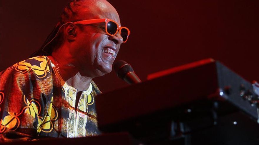 El día que Sudáfrica censuró a un genio musical por una dedicatoria a Nelson Mandela