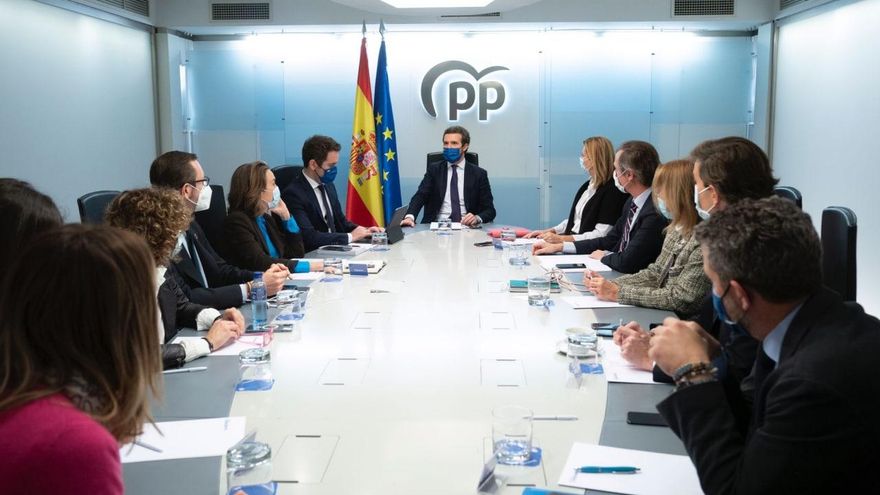 Reunión de la ejecutiva del PP de este lunes en la que estuvo García Egea, contagiado por COVID.
