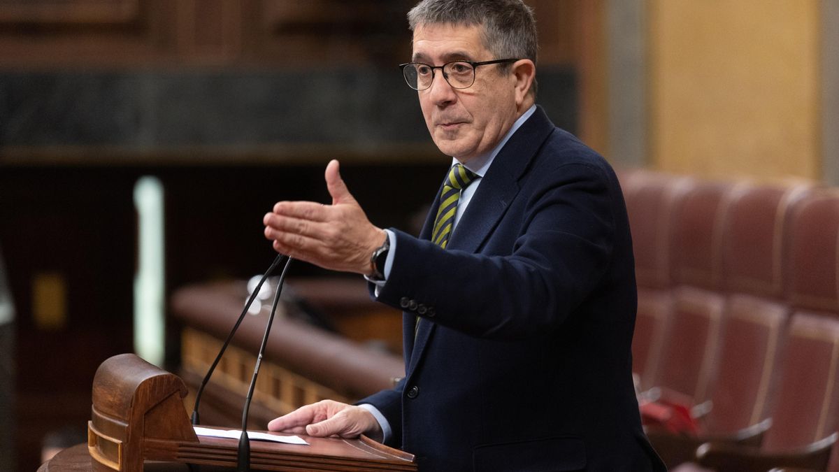 El PSOE acusa al PP de proteger a los agitadores de extrema derecha: "Existen y hacen negocio gracias a ustedes"