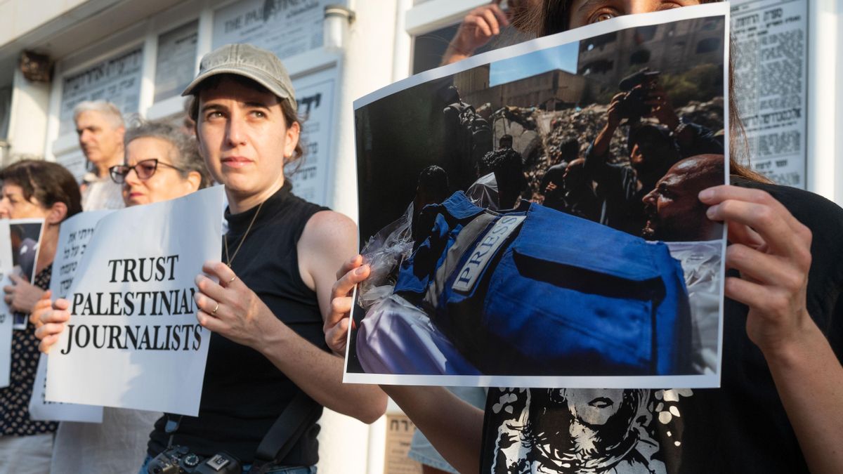 Protesti proti Izraelu se stopnjujejo po svetu, s poudarkom na nasilju in napadih na novinarje