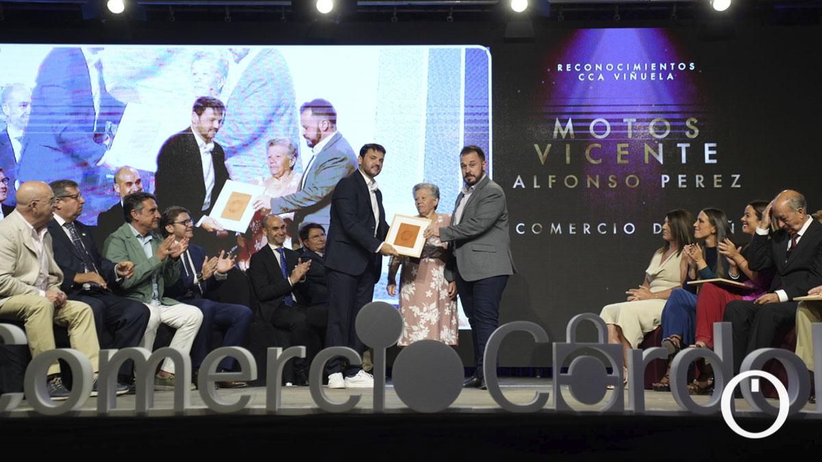 Gala de reconocimientos del Comercio de Córdoba en el Jardín Botánico