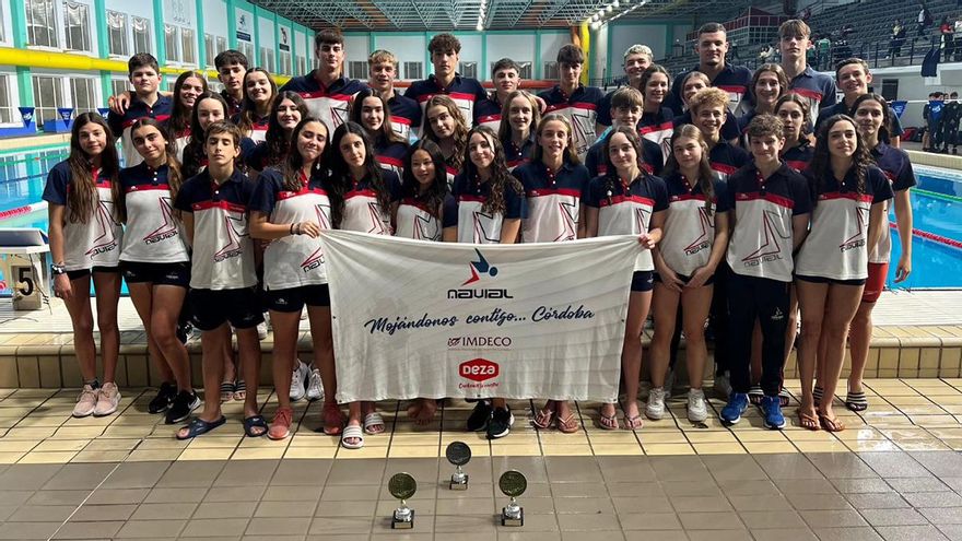El Navial domina en el Andaluz infantil de natación