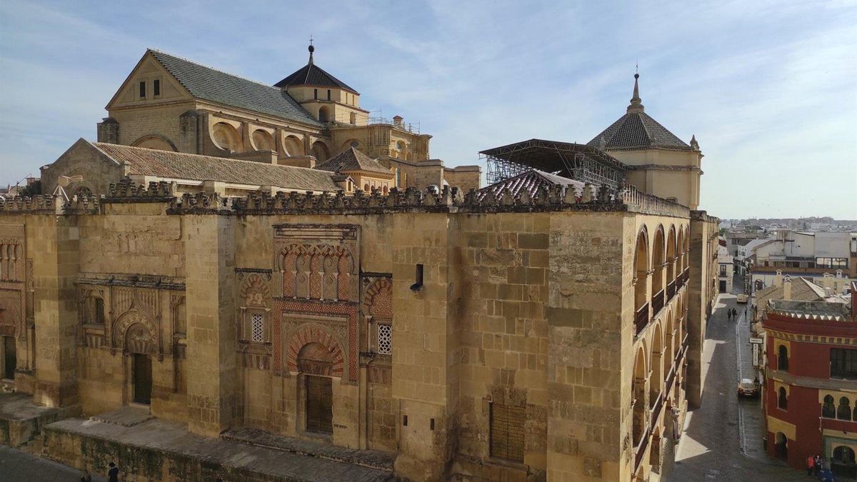 Hacemos Córdoba dice que el alcalde impide el acceso al informe de Icomos sobre un hotel frente a la Mezquita