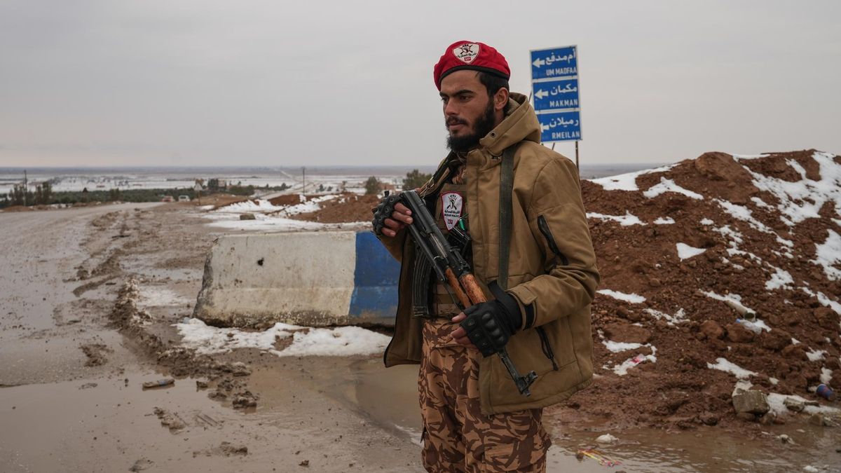 Las fuerzas kurdas y el Gobierno sirio anuncian un "acuerdo integral" para la integración tras un mes de choques