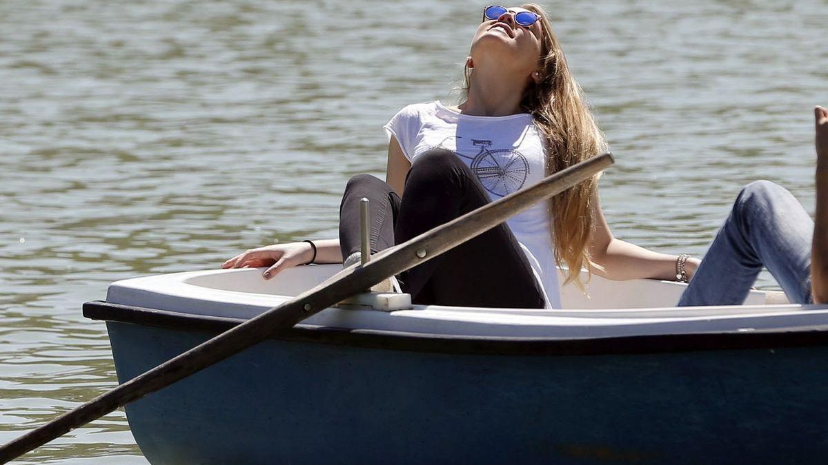 Diez planes que hacer en Madrid tan solo una vez: de las alitas más 'guarras' hasta un tardeo tropical en Usera