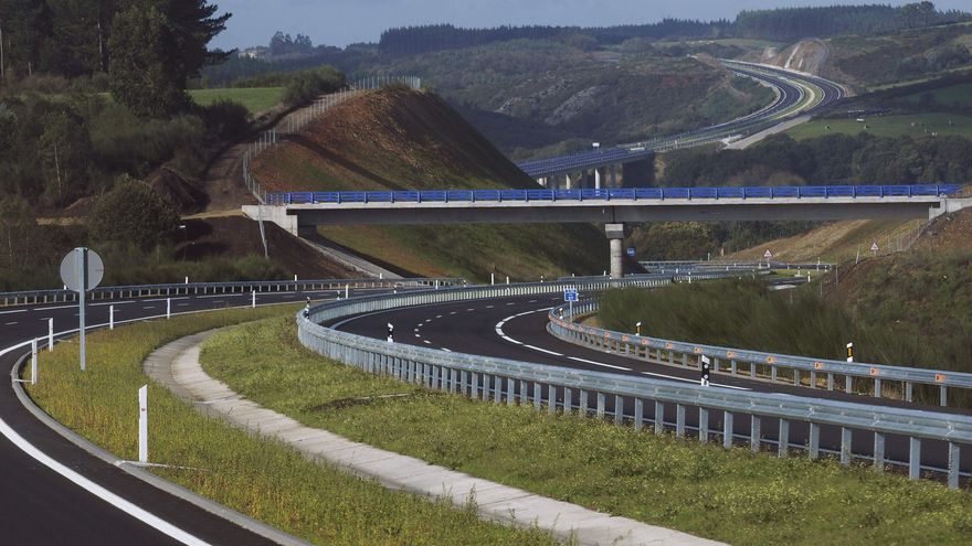 Interceptado a 205 km/h por la A-54 en Lugo